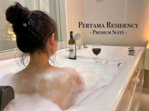 Private Jacuzzi Staycation at KL City 152